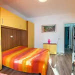 Nyaraló Krystall Bibione